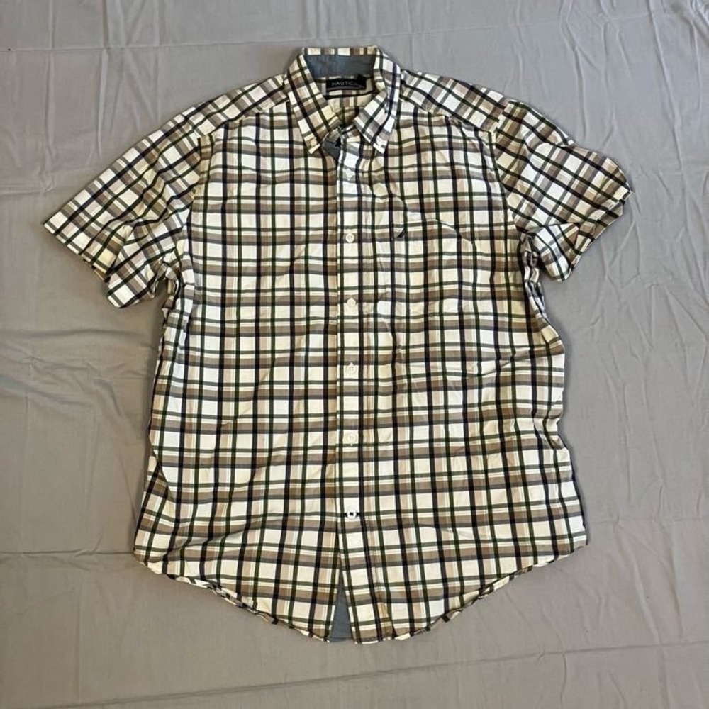 Nautica Shirt Mens‎ Medium Beige Plaid Pleated Logo Button Down Everyday Wear